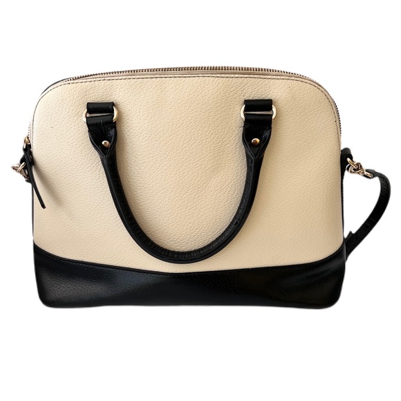 Kate Spade Wellesley Rachelle Off White & Black Handbag/Crossbody Red Interior - Picture 2 of 13